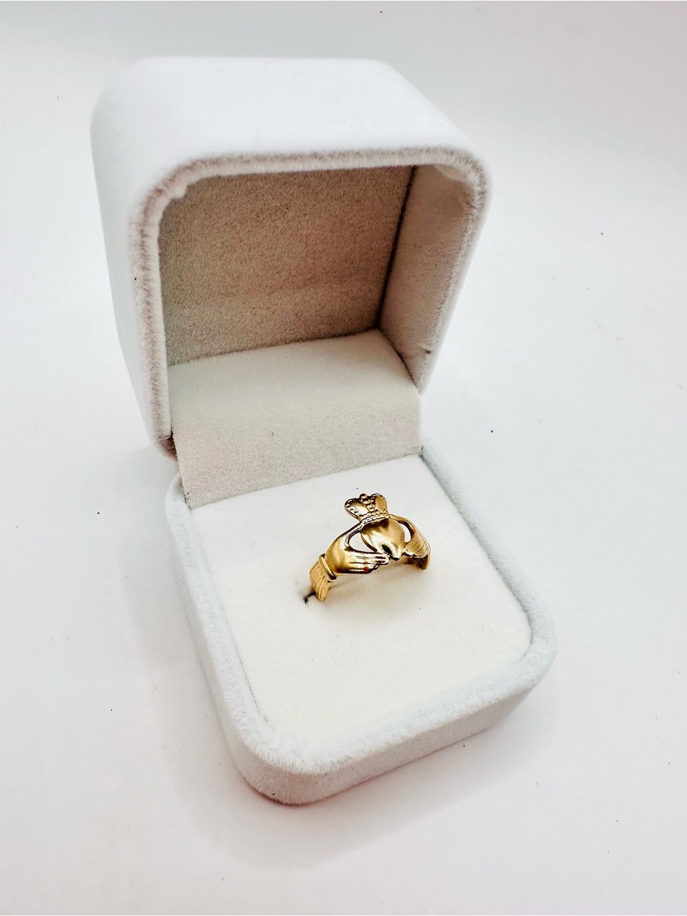 Vintage 14K Yellow Gold Irish Claddagh Ring Made in Ireland Size 6.5